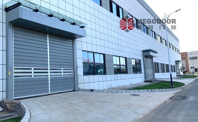无锡高等涡轮轨道金属快速门缩略图 无锡高等涡轮轨道金属快速门缩略图