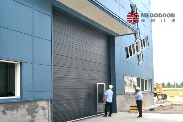 无锡物流仓库高效解决方案:美高工业提升门缩略图 无锡物流仓库高效解决方案:美高工业提升门缩略图