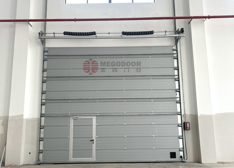 无锡物流仓库高效解决方案:美高工业提升门插图1 无锡物流仓库高效解决方案:美高工业提升门插图1