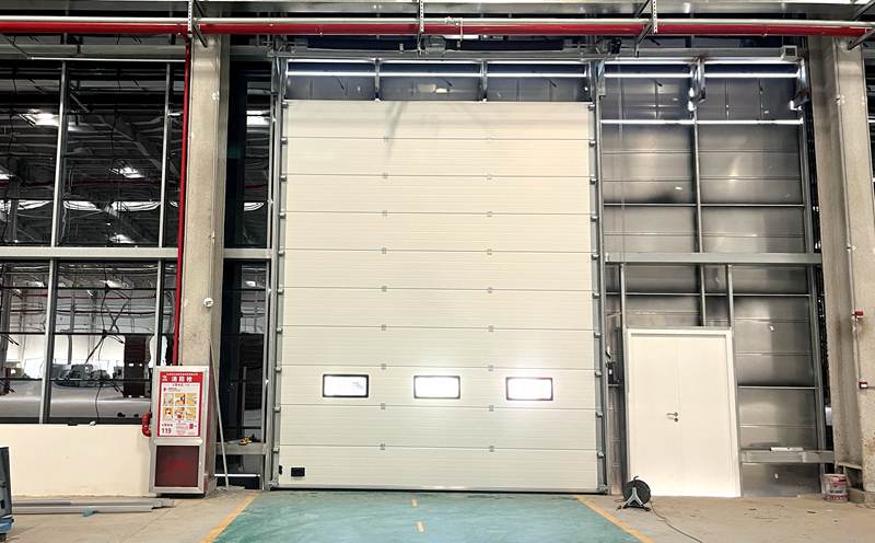 大众汽车南京工厂选用美高提升门插图 大众汽车南京工厂选用美高提升门插图