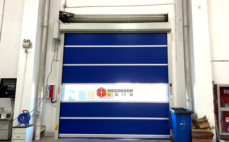 无锡成品仓库PVC感应高速门:工业环境的智能守护者插图 无锡成品仓库PVC感应高速门:工业环境的智能守护者插图