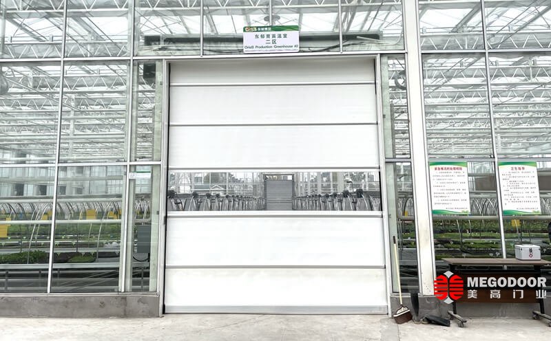 无锡智慧农业新屏障：快速卷帘门赋能现代化温室大棚插图